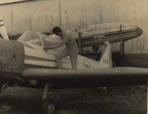 Un Z-326 , Trener Master,para el remolque de planeadores